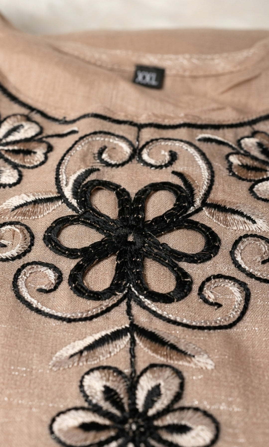 Gulrez-Floral Lace Detail Ethnic Suit Set