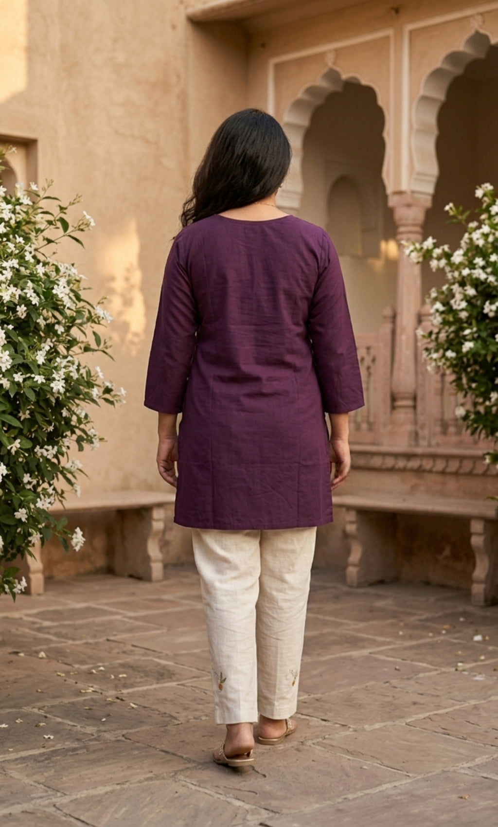 Rida - Viscose Lucknowi Short Kurti