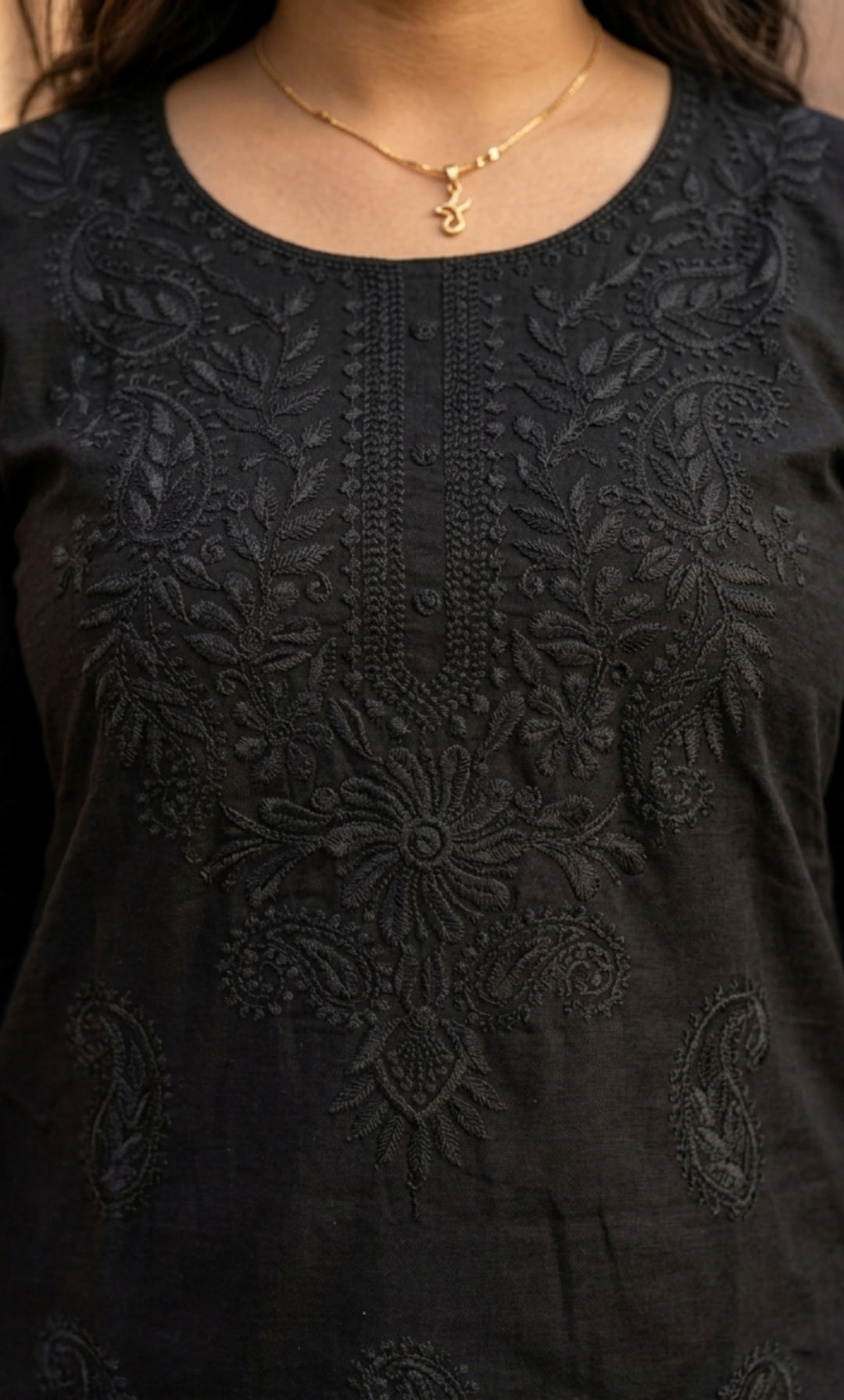 Rida - Viscose Lucknowi Short Kurti