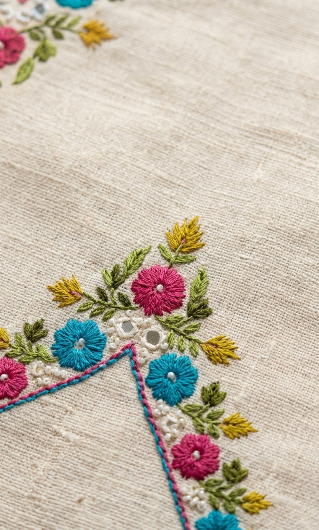 Jasmine – Embroidered Short Kurti